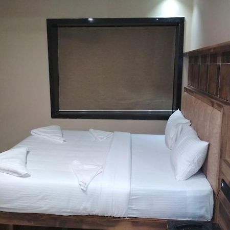 Hotel Laxman Residency Mangalore Kulurkudrū Exteriér fotografie